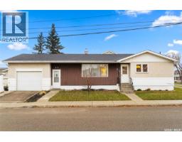 1020 9th AVENUE E Glen Elm Park