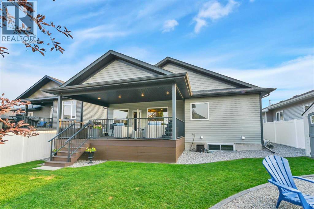 34 Leaside Crescent, Sylvan Lake, Alberta  T4S 0A3 - Photo 2 - A2253793