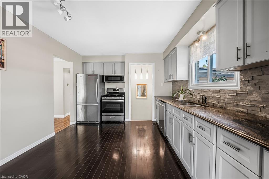 27 Locke Avenue, St. Thomas, Ontario  N5P 3X5 - Photo 10 - 40777749