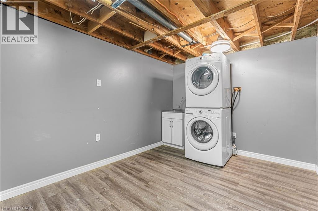 Photo 32 of 40 for 27 Locke Avenue