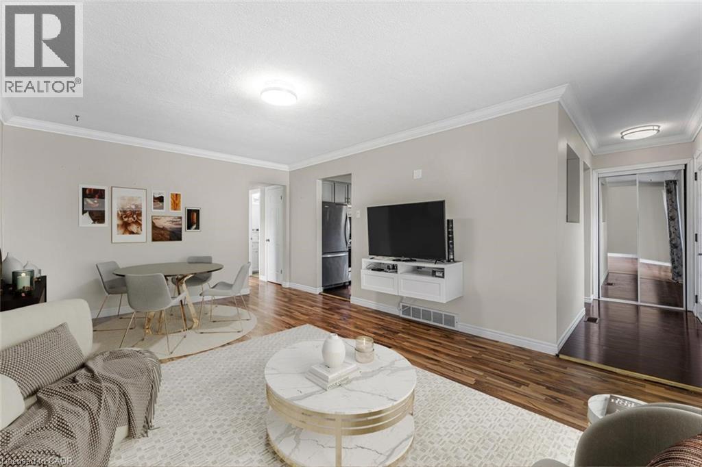 27 Locke Avenue, St. Thomas, Ontario  N5P 3X5 - Photo 6 - 40777749