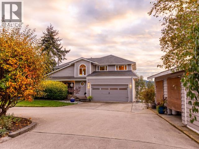 8745 PATRICIA ROAD, Powell River, British Columbia