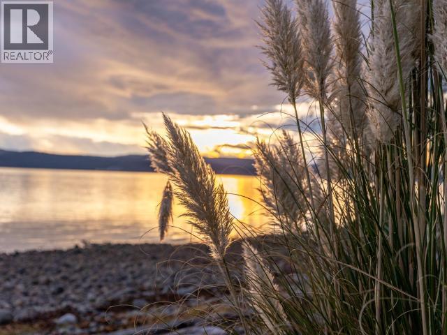 8745 Patricia Road, Powell River, British Columbia   - Photo 55 - 19450