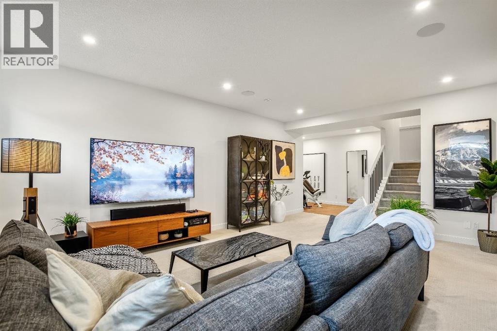 70 Treeline Lane Sw, Calgary, Alberta  T2Y 0S2 - Photo 39 - A2261024