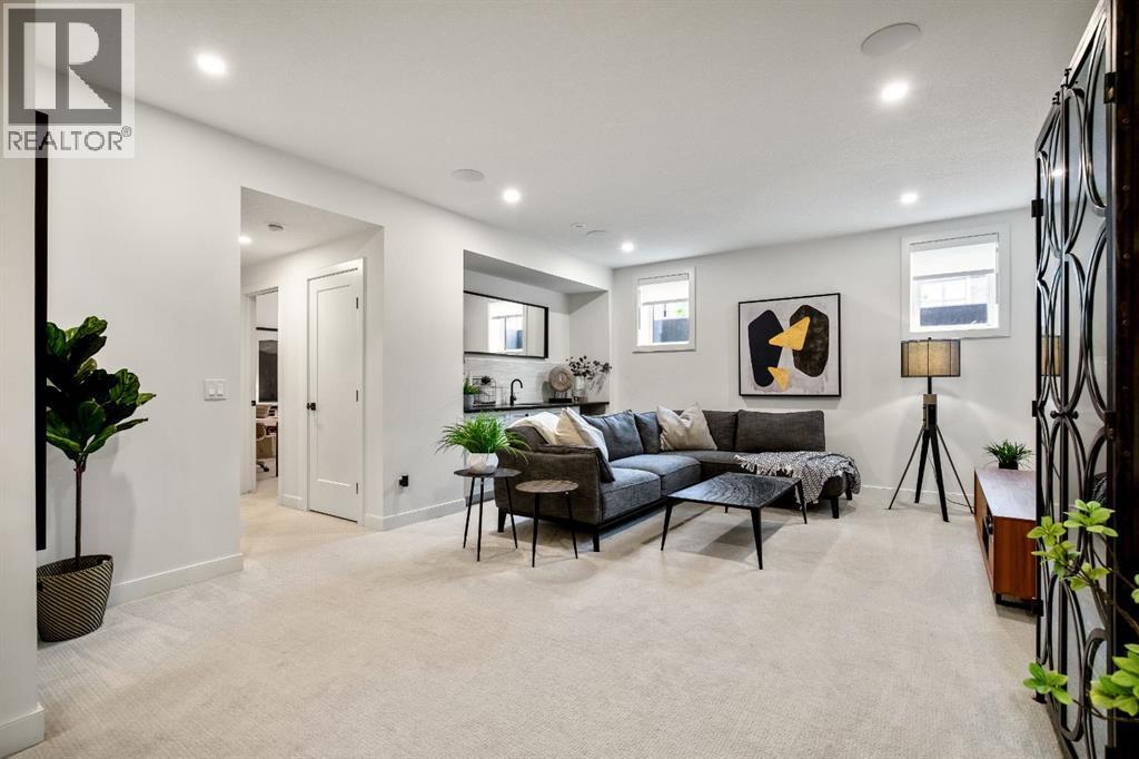 70 Treeline Lane Sw, Calgary, Alberta  T2Y 0S2 - Photo 40 - A2261024