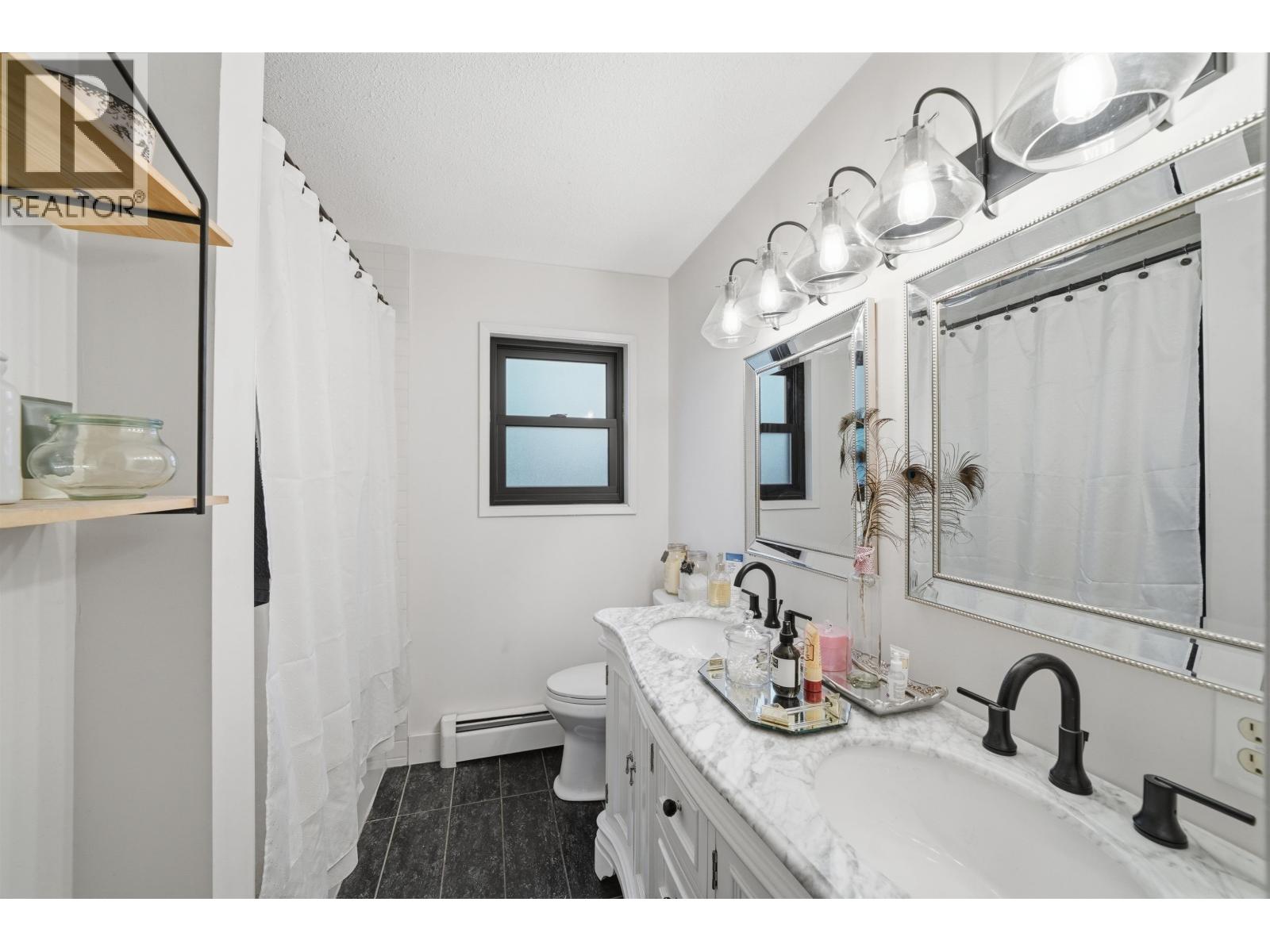 21323 121 Avenue, Maple Ridge, British Columbia  V2X 3S3 - Photo 10 - R3063277