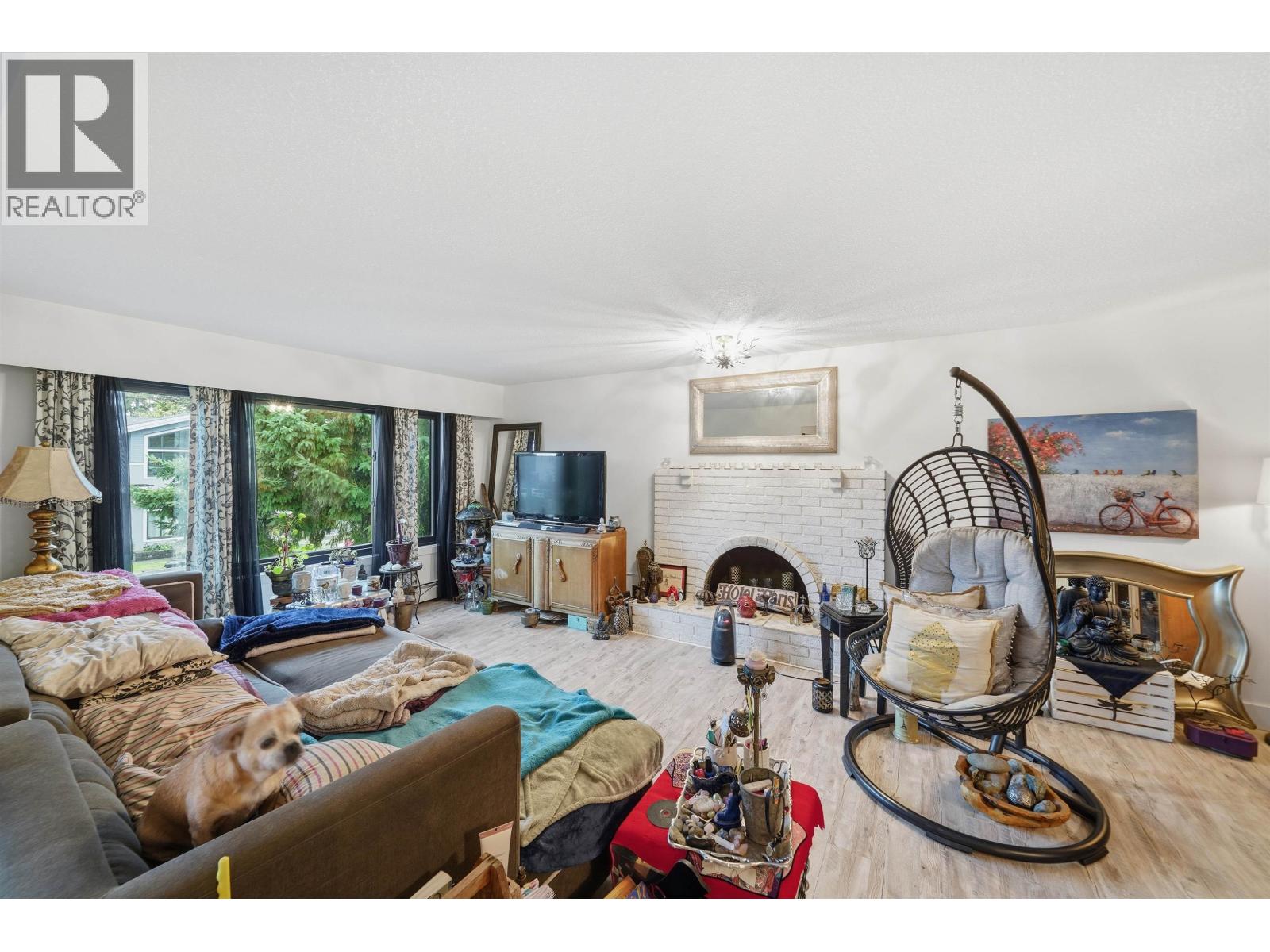 21323 121 Avenue, Maple Ridge, British Columbia  V2X 3S3 - Photo 2 - R3063277