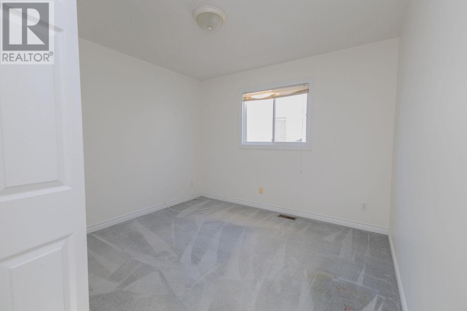 933 Lake St, Sault Ste. Marie, Ontario  P6B 6K4 - Photo 24 - SM253143