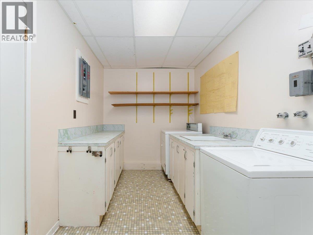 1228 Adderley Street, North Vancouver, British Columbia  V7L 1T7 - Photo 24 - R3063396