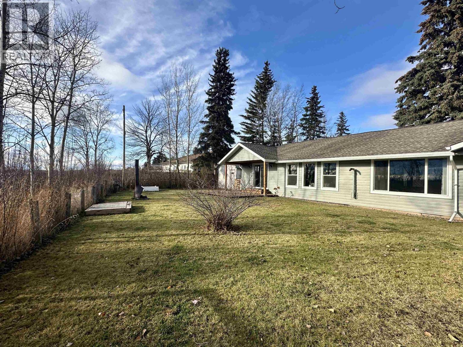366 Northside Road, Vanderhoof, British Columbia  V0J 3A2 - Photo 2 - R3063480