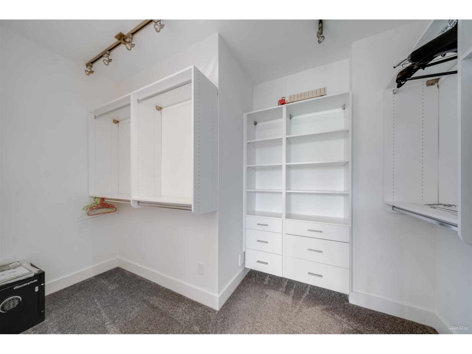 3389 164a Street, Surrey, British Columbia V3Z 0G5 - Photo 19 - R3016001