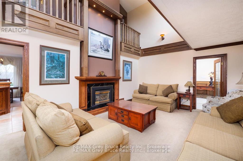 525 4th Avenue W, Owen Sound, Ontario  N4K 4V3 - Photo 11 - X12379156