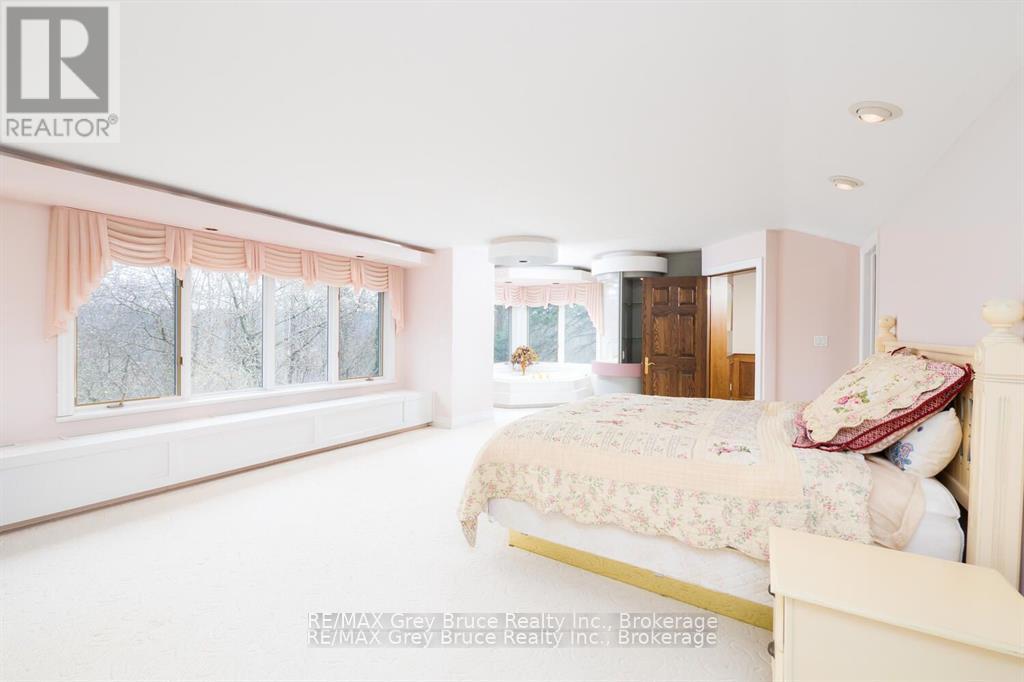 525 4th Avenue W, Owen Sound, Ontario  N4K 4V3 - Photo 30 - X12379156