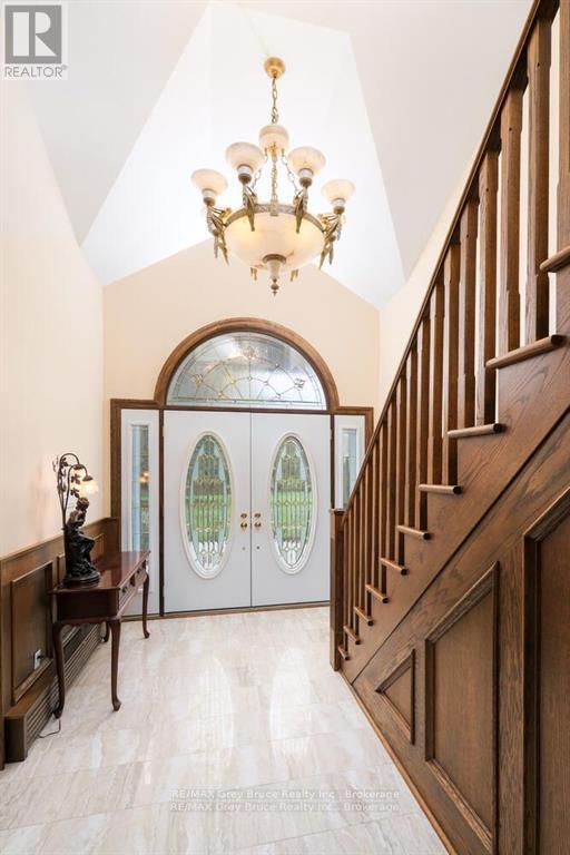 525 4th Avenue W, Owen Sound, Ontario  N4K 4V3 - Photo 8 - X12379156