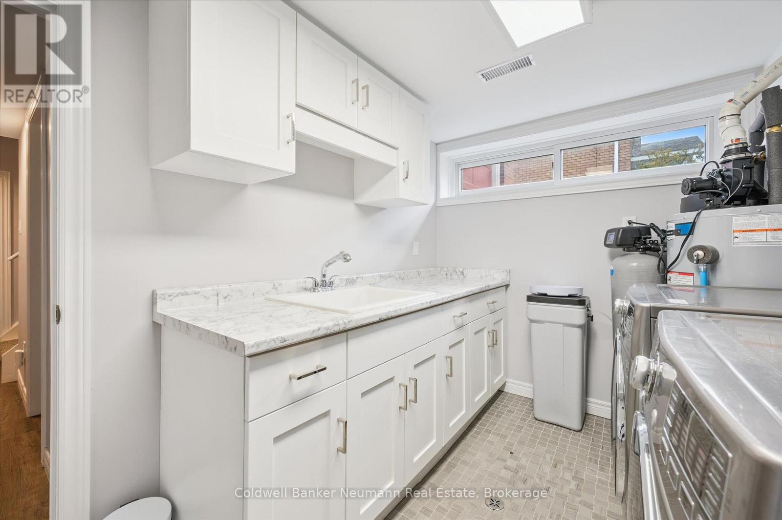 23 Collingwood Street, Guelph, Ontario  N1E 3R2 - Photo 38 - X12491248