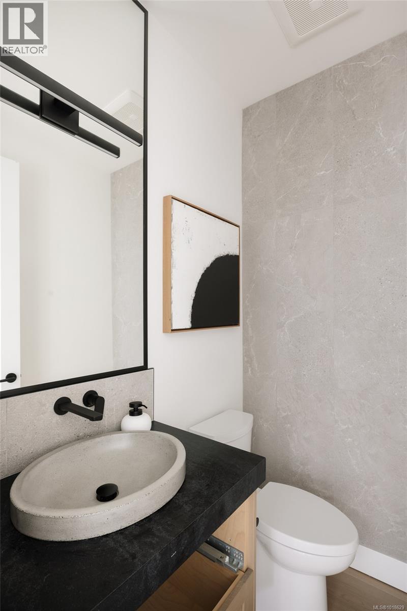 10210 Tsaykum Rd, North Saanich, British Columbia  V8L 5T6 - Photo 23 - 1018629