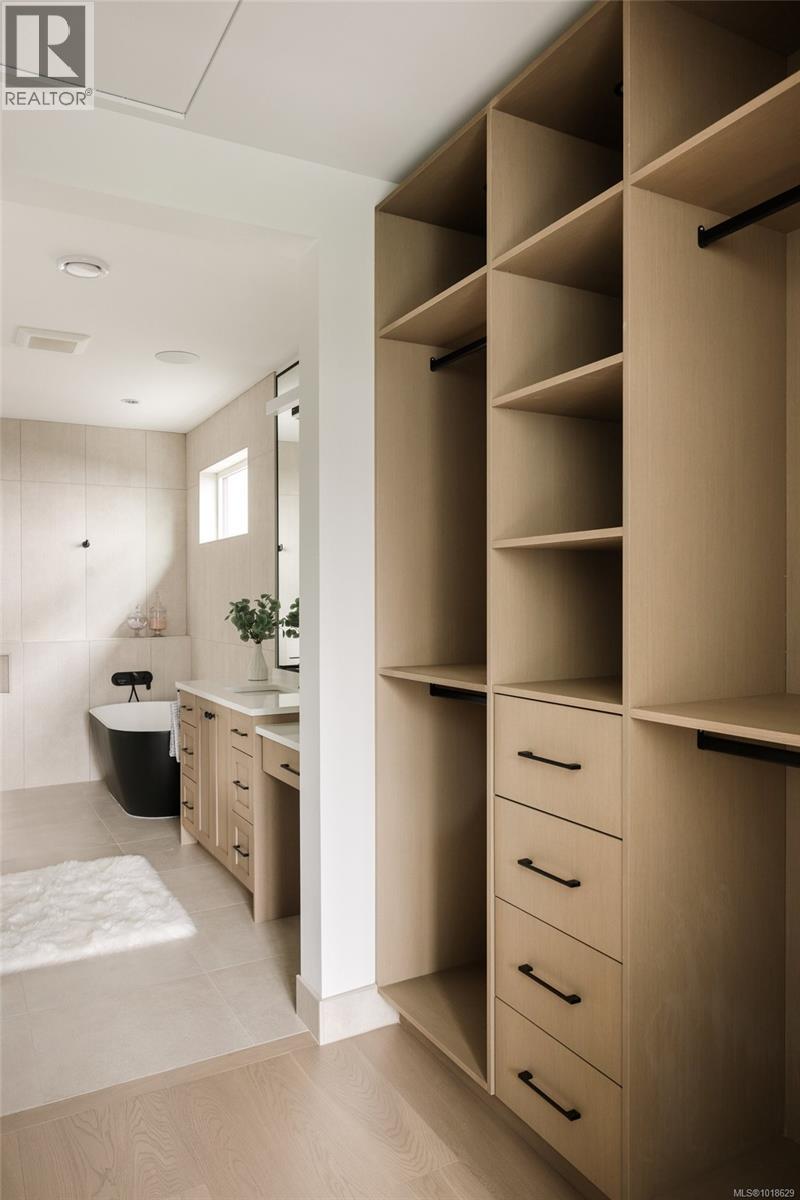 10210 Tsaykum Rd, North Saanich, British Columbia  V8L 5T6 - Photo 27 - 1018629