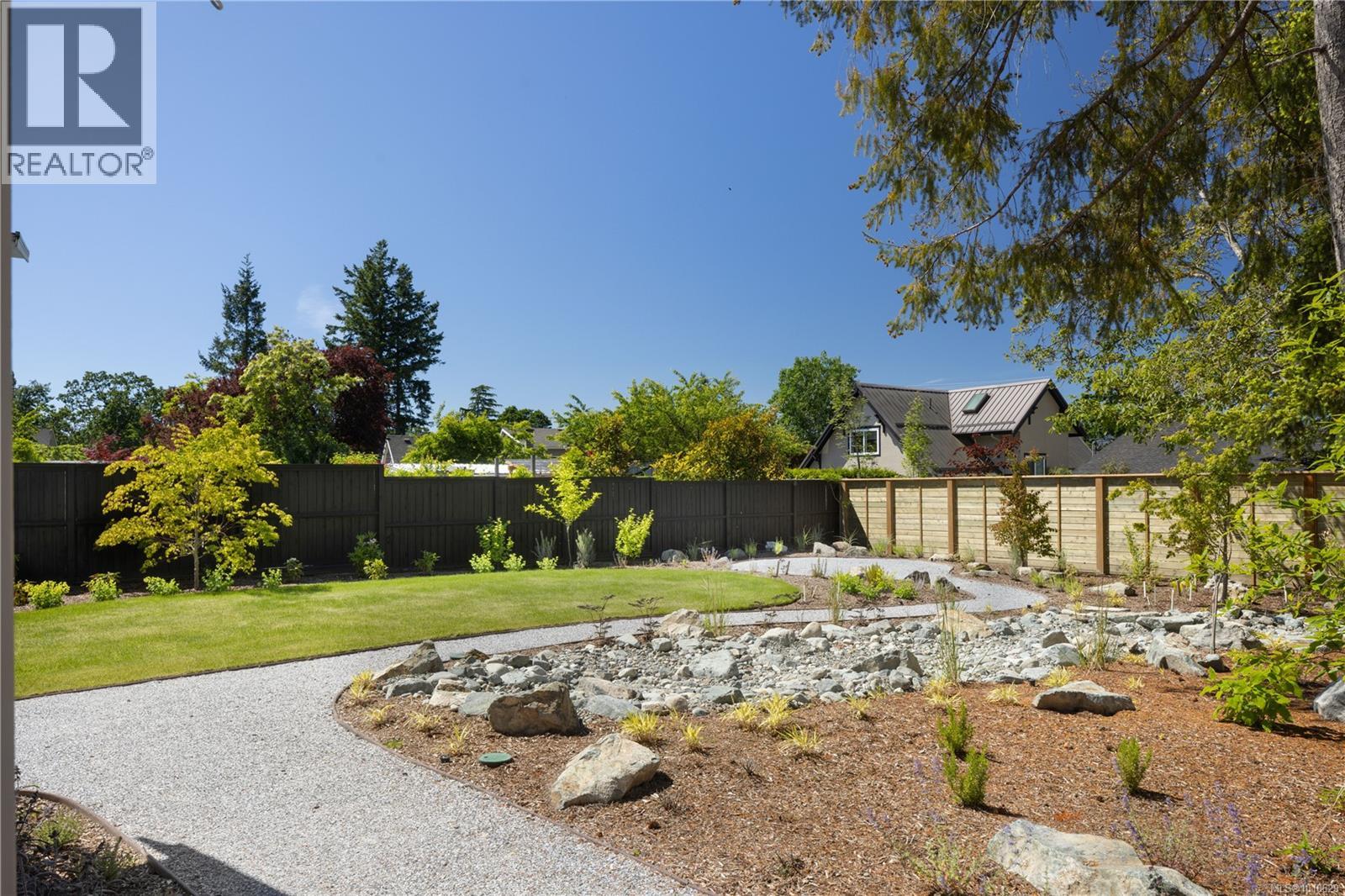 10210 Tsaykum Rd, North Saanich, British Columbia  V8L 5T6 - Photo 39 - 1018629