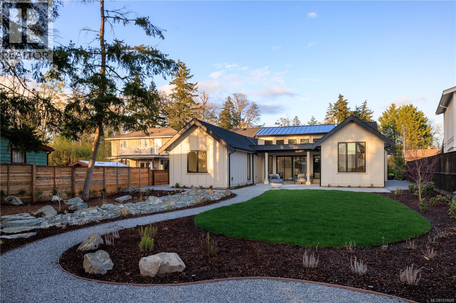 10210 Tsaykum Rd, North Saanich, British Columbia  V8L 5T6 - Photo 40 - 1018629