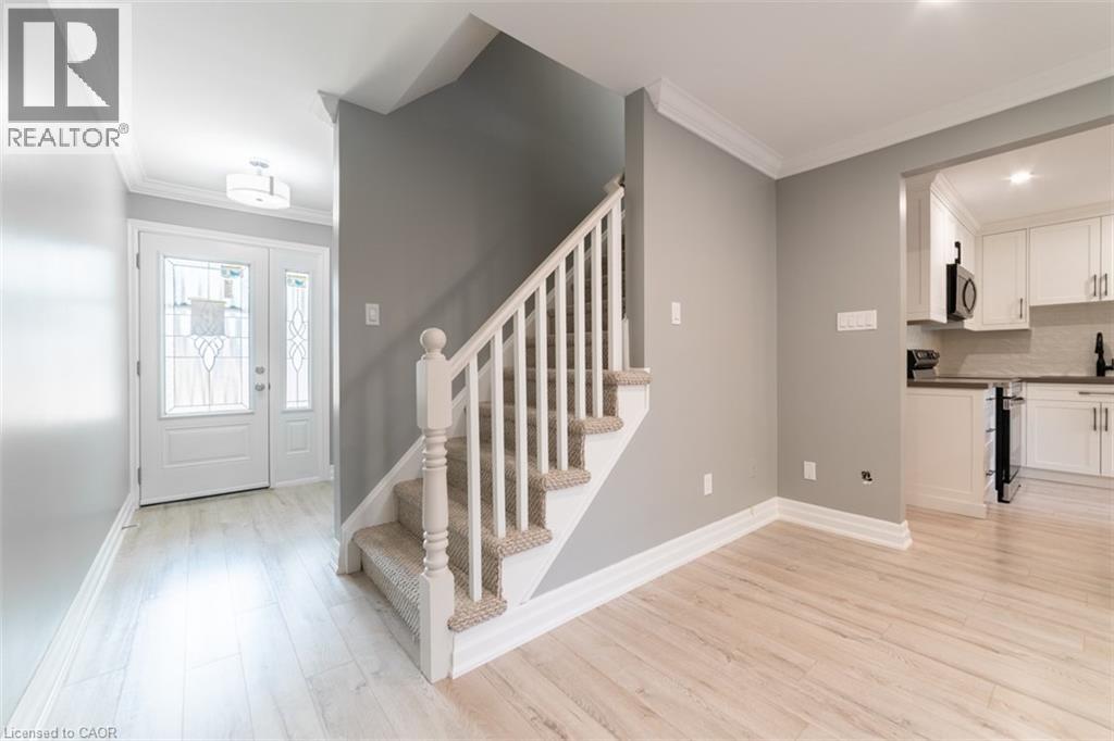 1011 White Oak Drive Unit# 2, Burlington, Ontario  L7T 2L3 - Photo 15 - 40784818