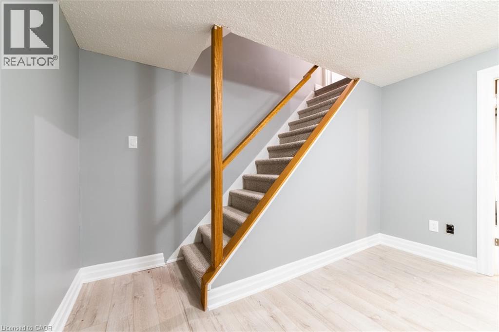 1011 White Oak Drive Unit# 2, Burlington, Ontario  L7T 2L3 - Photo 28 - 40784818