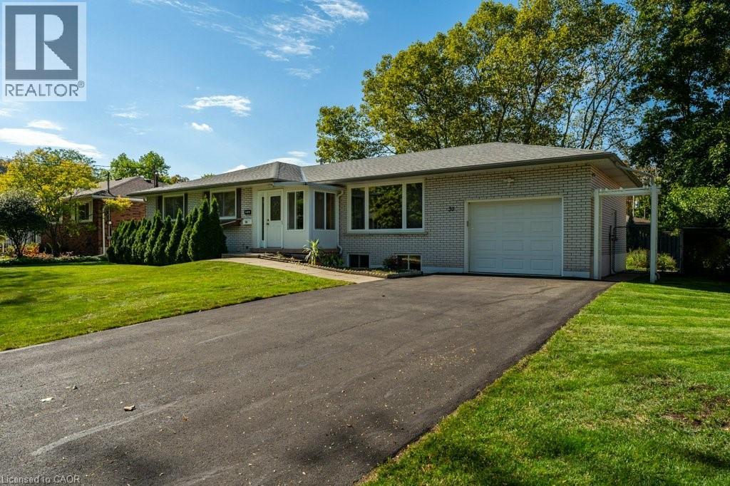 30 Leawood Drive, Grimsby, Ontario  L3M 4E2 - Photo 2 - 40769988