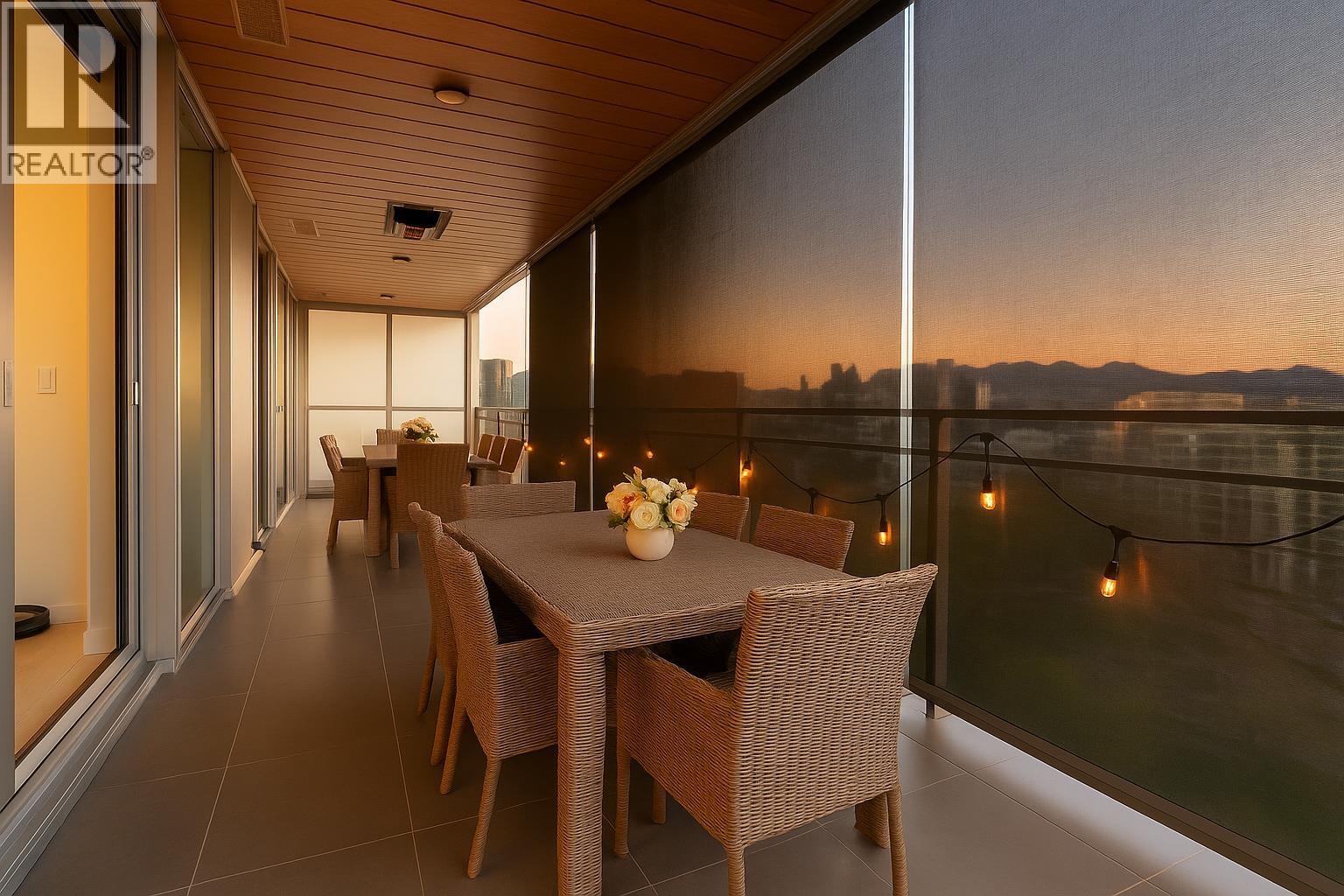 911 1768 Cook Street, Vancouver, British Columbia  V5Y 0N3 - Photo 3 - R3063327