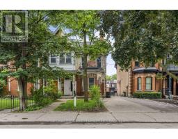 35 BEACONSFIELD AVENUE, Toronto, Ontario
