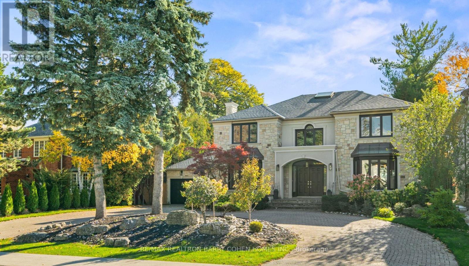 151 HIGHLAND CRESCENT, Toronto, Ontario