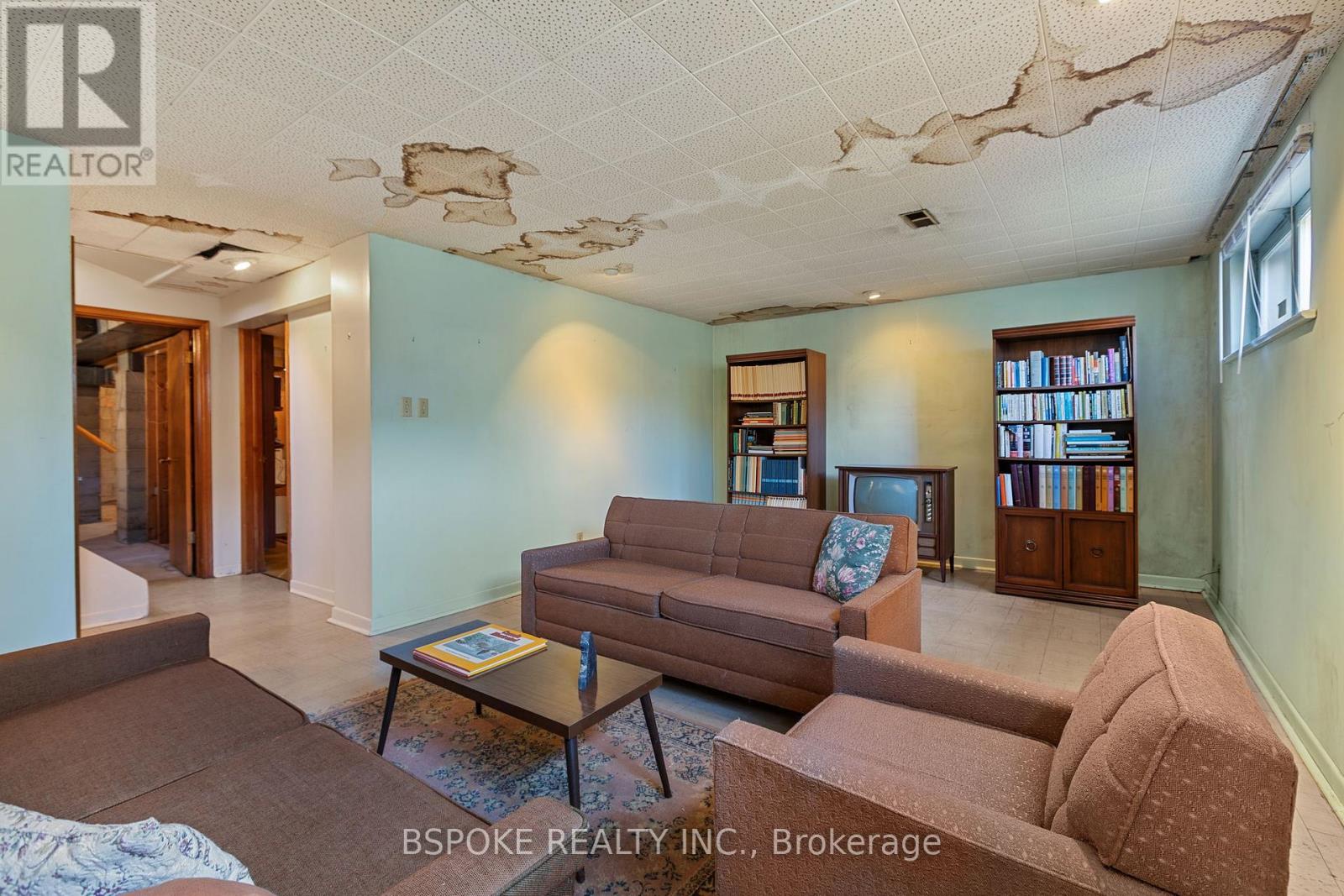 54 Warner Avenue, Toronto, Ontario  M4A 1Z4 - Photo 21 - C12418458