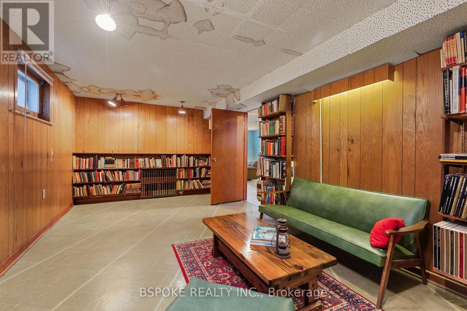 54 Warner Avenue, Toronto, Ontario  M4A 1Z4 - Photo 25 - C12418458