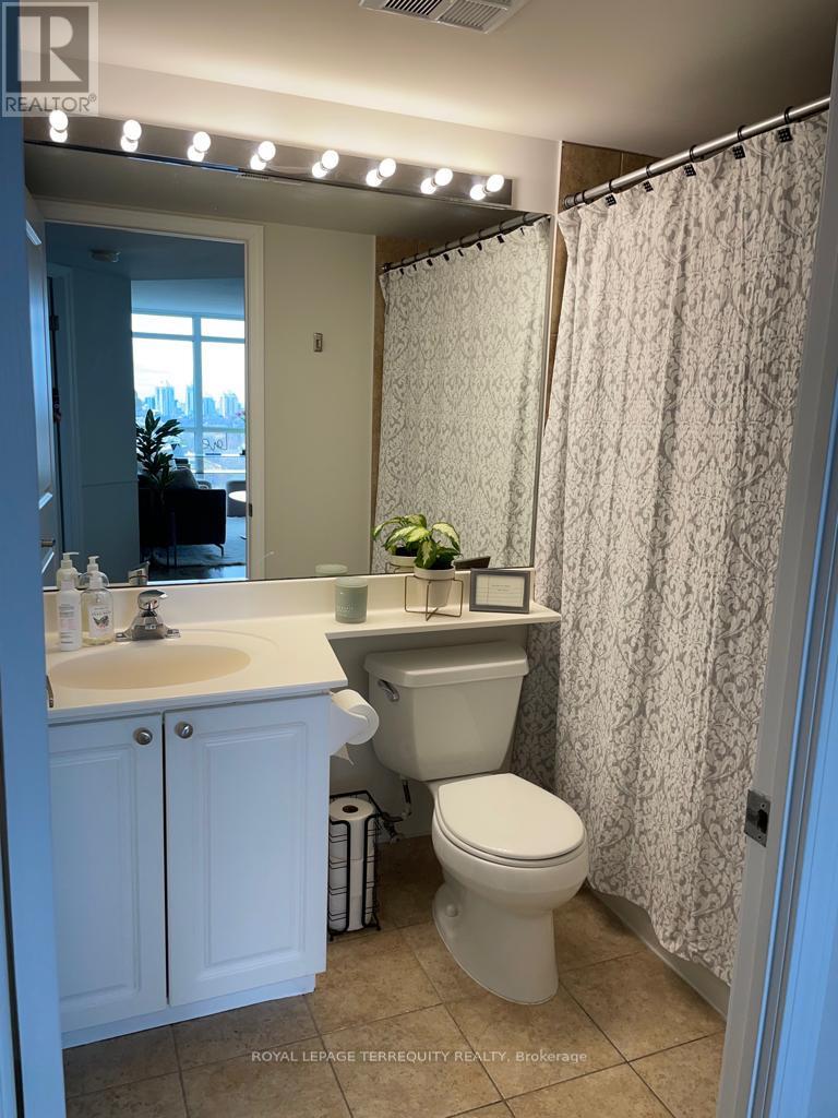 1911 - 28 Harrison Garden Boulevard, Toronto, Ontario  M2N 7B5 - Photo 11 - C12438462