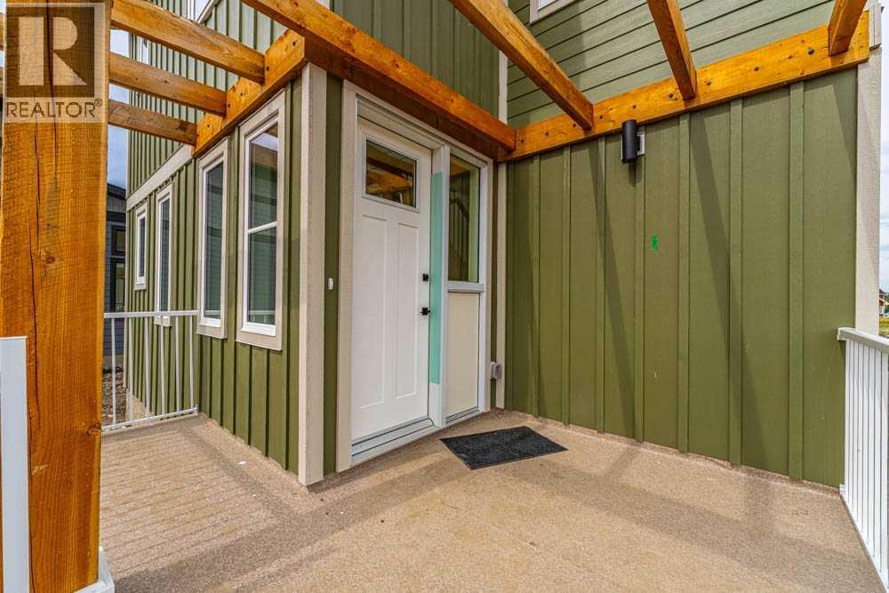 638 Cottageclub Bend, Rural Rocky View County, Alberta  T4C 1B1 - Photo 2 - A2266451