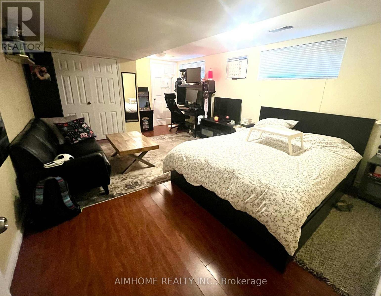 43 Plateau Crescent, Toronto, Ontario  M3C 1M9 - Photo 8 - C12472616