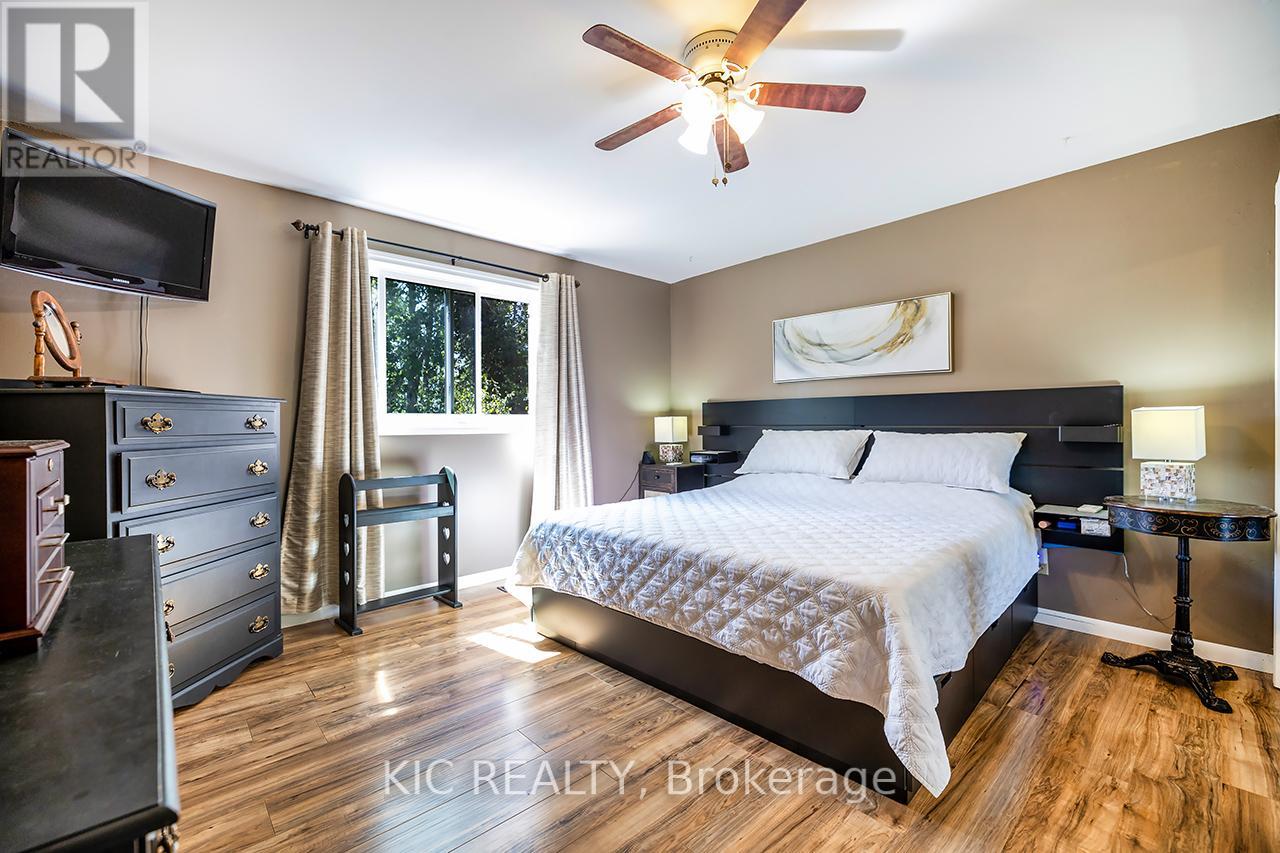 812 Frank Hill Road, Kawartha Lakes, Ontario  K9J 6X3 - Photo 14 - X12354331