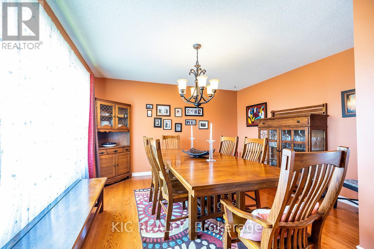 812 Frank Hill Road, Kawartha Lakes, Ontario  K9J 6X3 - Photo 10 - X12354331