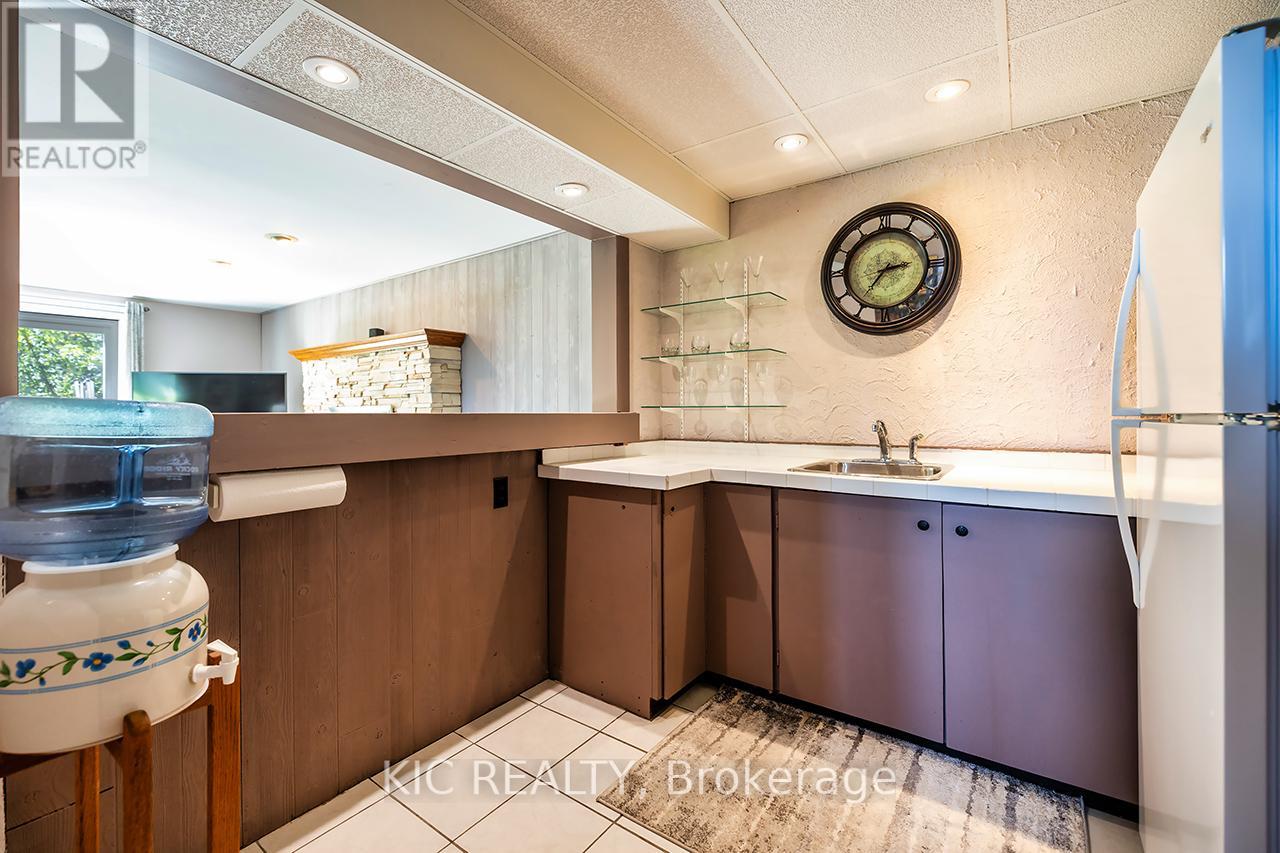 812 Frank Hill Road, Kawartha Lakes, Ontario  K9J 6X3 - Photo 34 - X12354331