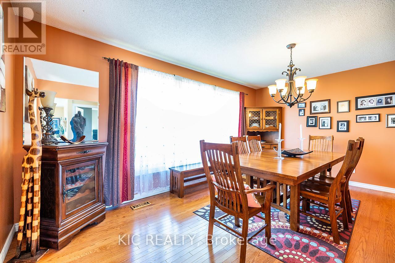 812 Frank Hill Road, Kawartha Lakes, Ontario  K9J 6X3 - Photo 9 - X12354331