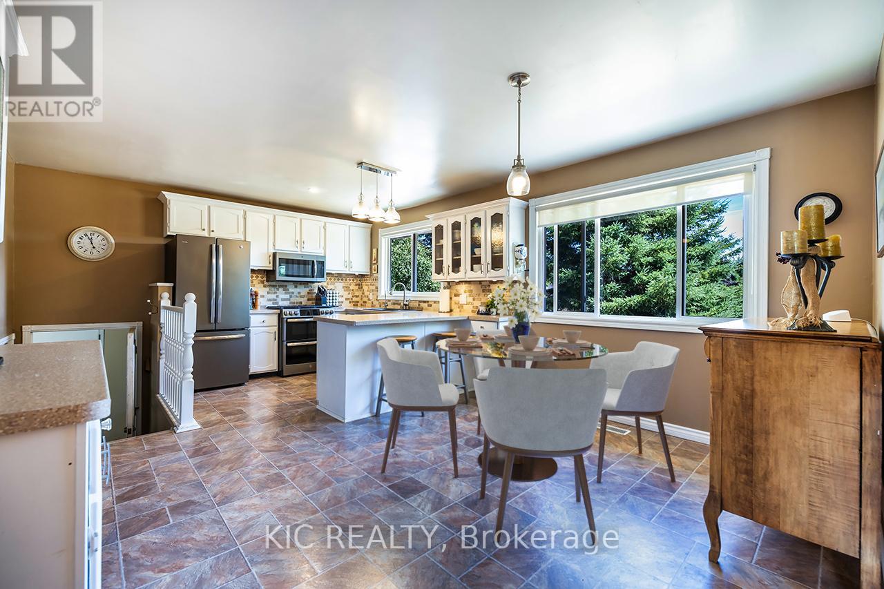 812 Frank Hill Road, Kawartha Lakes, Ontario  K9J 6X3 - Photo 7 - X12354331