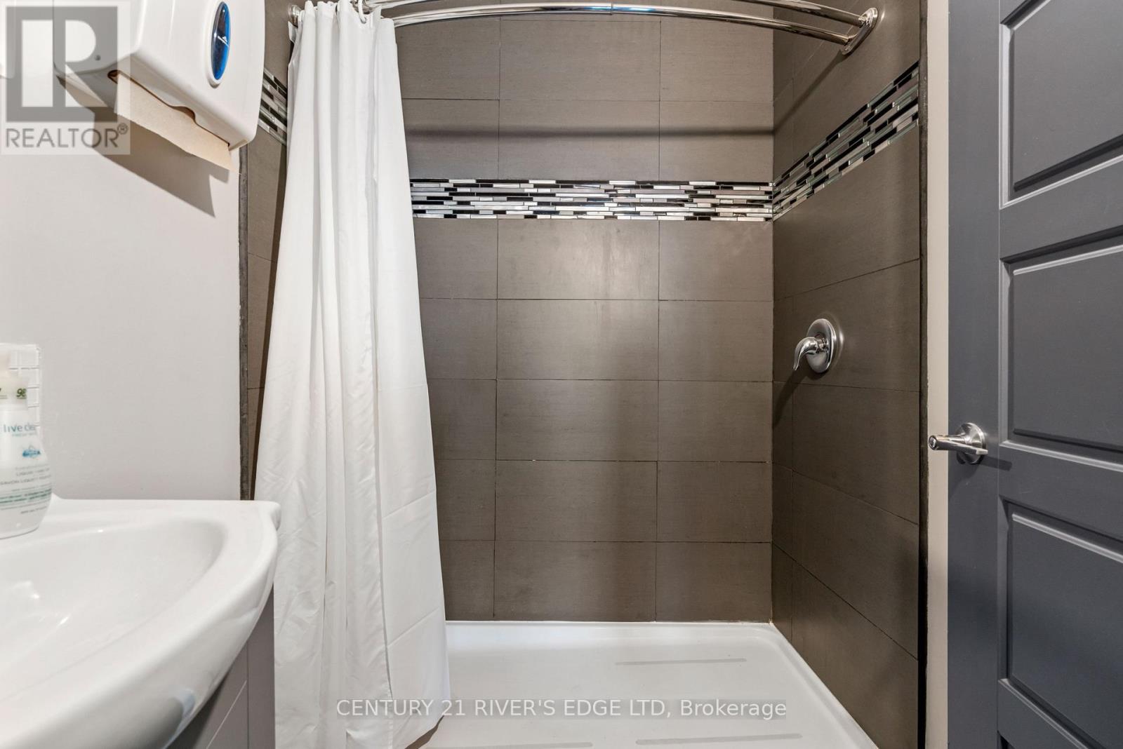 228-232 King Street W, Prescott, Ontario K0E 1T0 - Photo 14 - X12283240