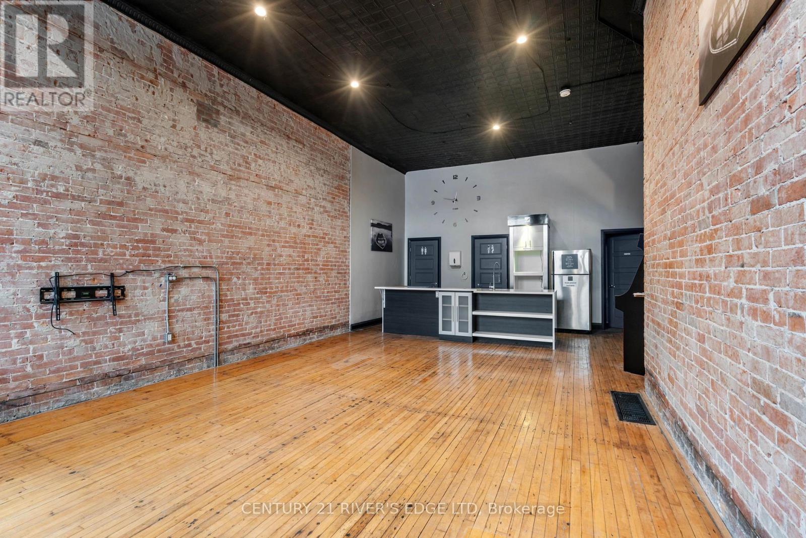 228-232 King Street W, Prescott, Ontario K0E 1T0 - Photo 6 - X12283240