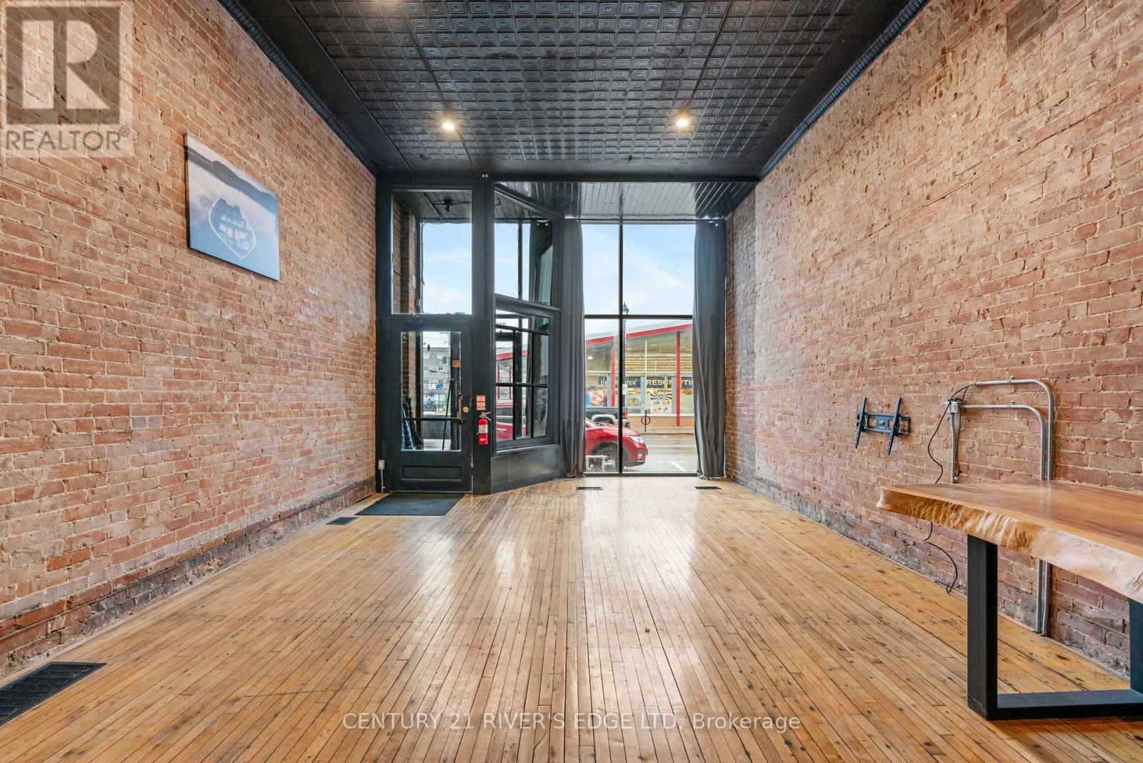 228-232 King Street W, Prescott, Ontario K0E 1T0 - Photo 9 - X12283240