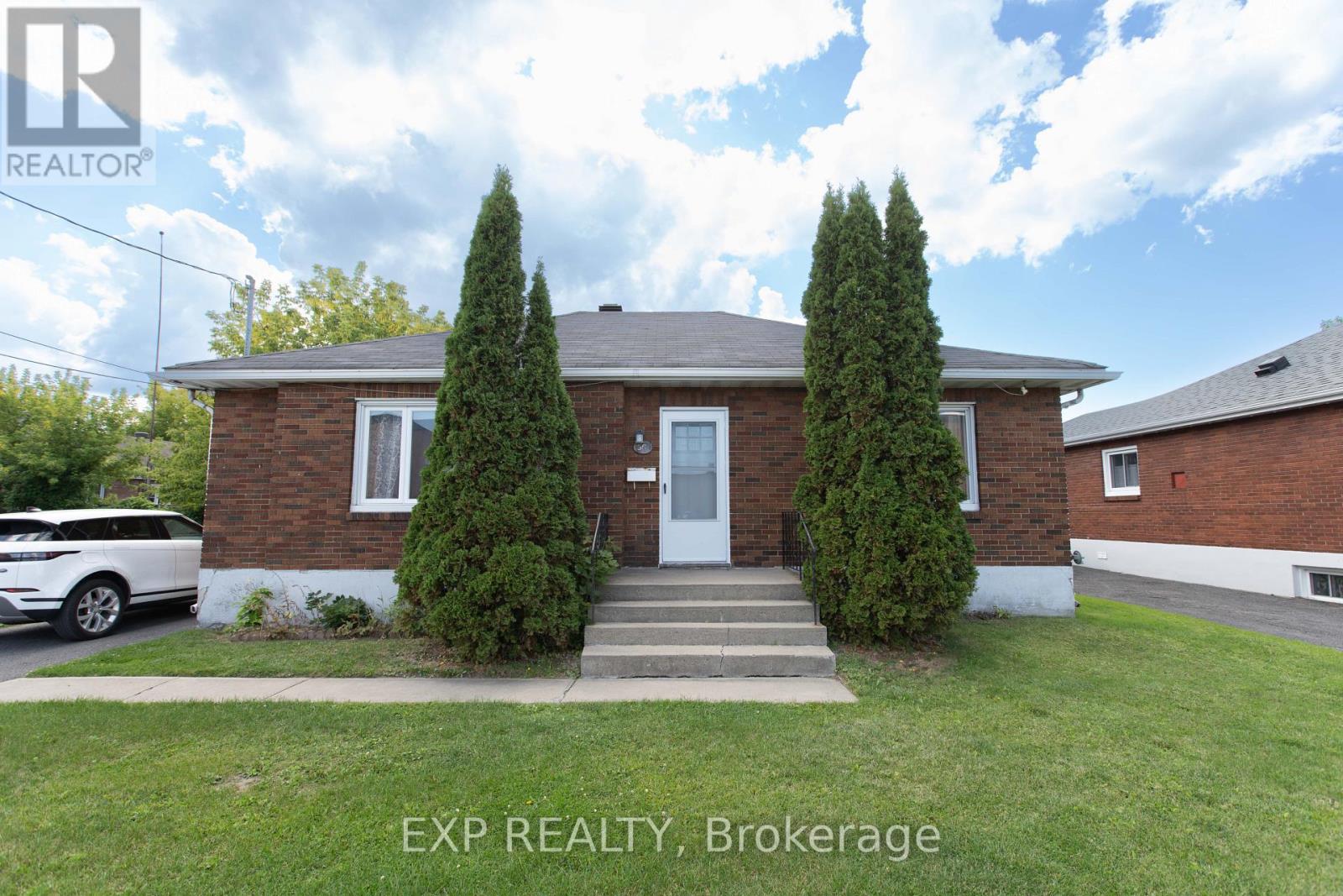 501 MCCONNELL AVENUE, Cornwall, Ontario