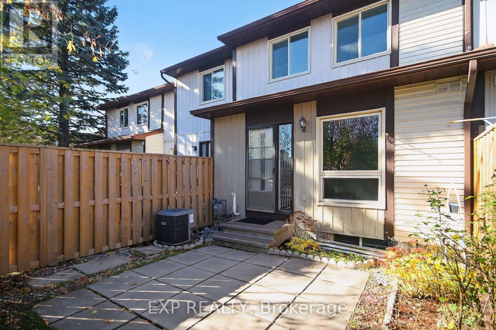 109 Theresa Private, Ottawa, Ontario  K1V 0E7 - Photo 34 - X12496904