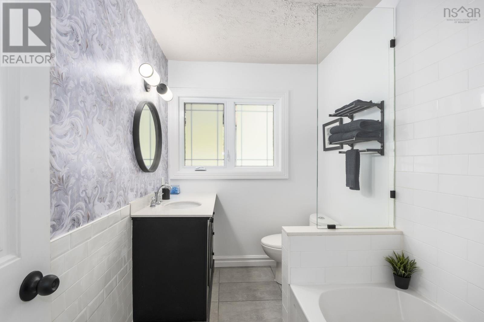 565 Lakeview Avenue, Middle Sackville, Nova Scotia  B4E 3B8 - Photo 11 - 202523070