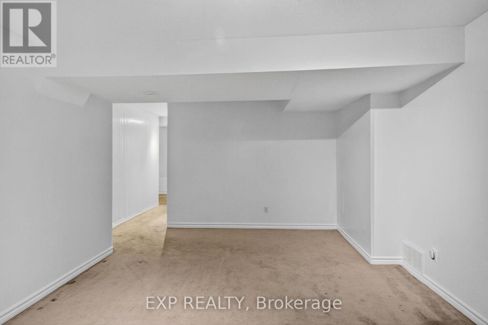 109 Theresa Private, Ottawa, Ontario  K1V 0E7 - Photo 32 - X12496904