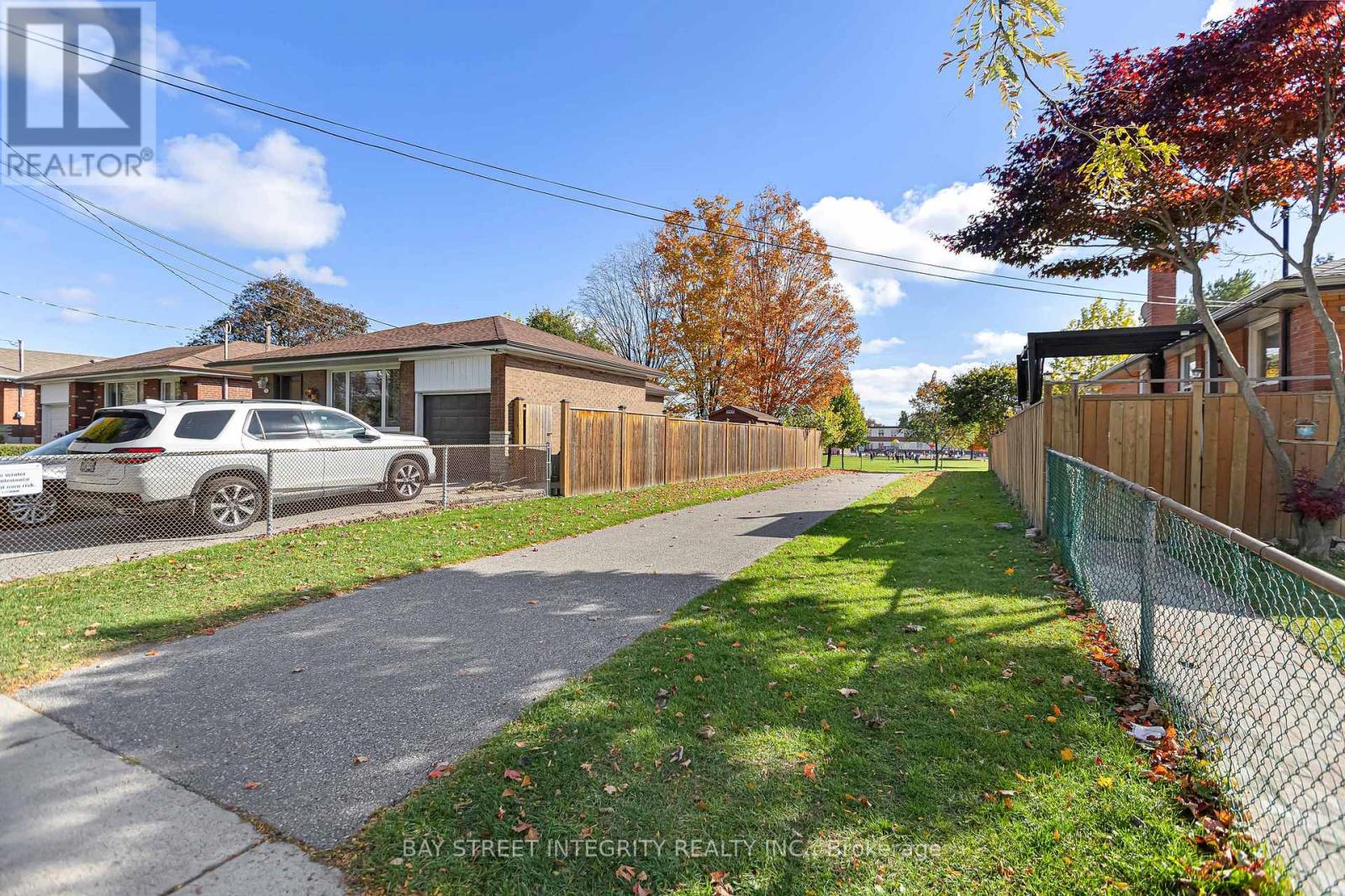 14 Madrid Street, Toronto, Ontario  M1P 4L8 - Photo 35 - E12491624