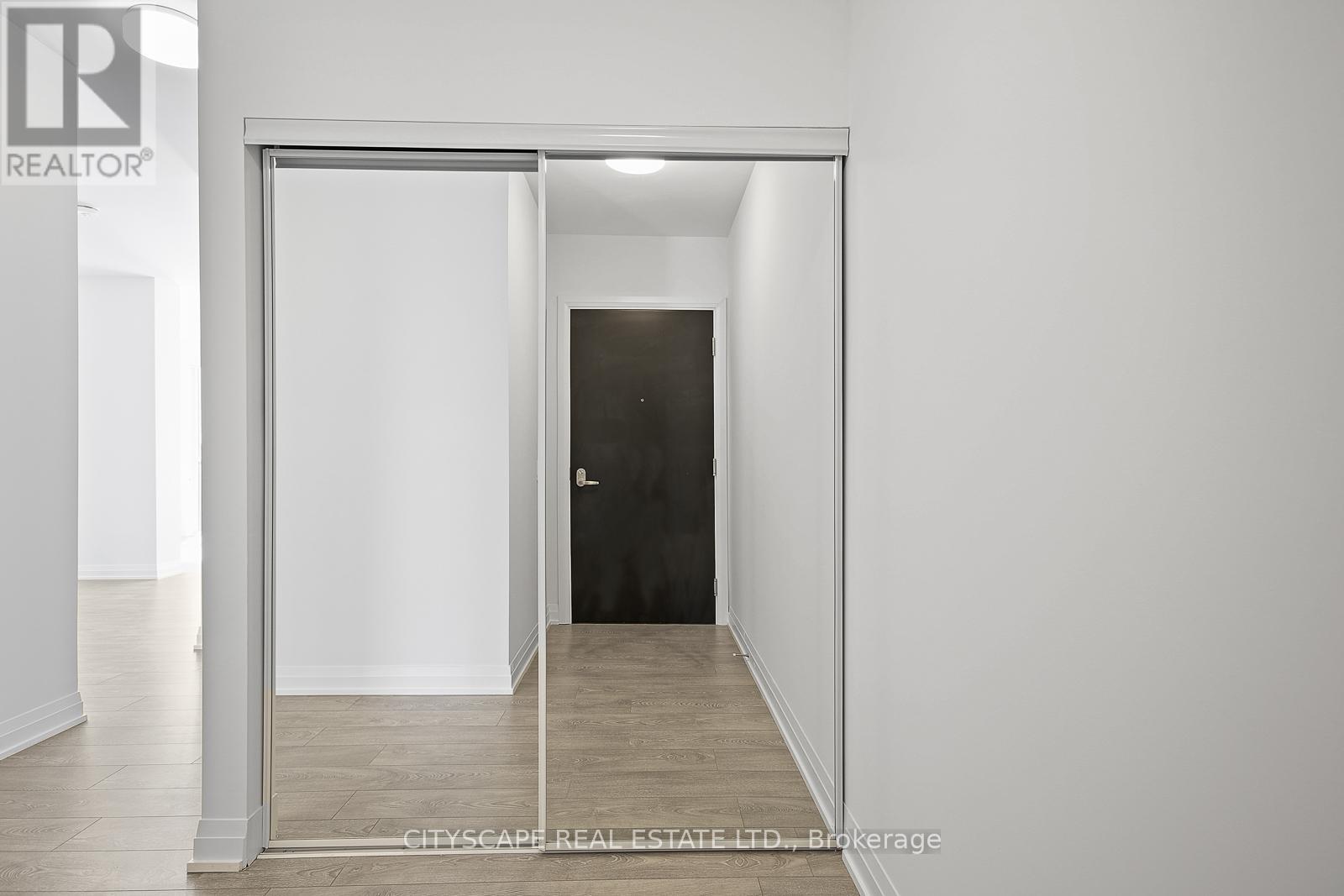 311 - 286 Main Street, Toronto, Ontario  M4C 0B3 - Photo 2 - E12495882