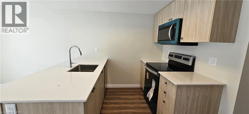 410 Northfield Drive W Unit# C11, Waterloo, Ontario  N2V 0J3 - Photo 5 - 40784855