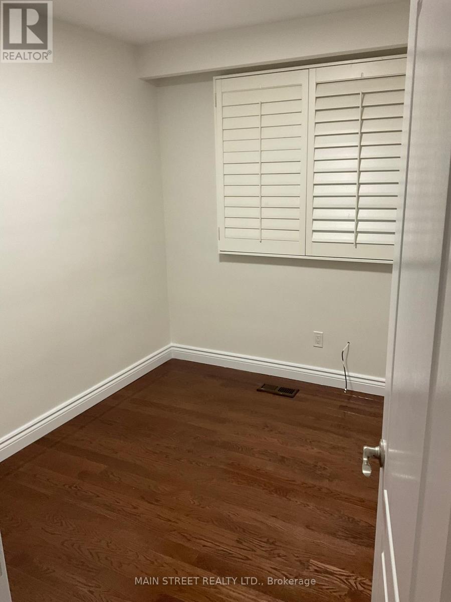 Main Floor - 4365 7th Line, Bradford West Gwillimbury, Ontario  L0G 1B0 - Photo 10 - N12494206